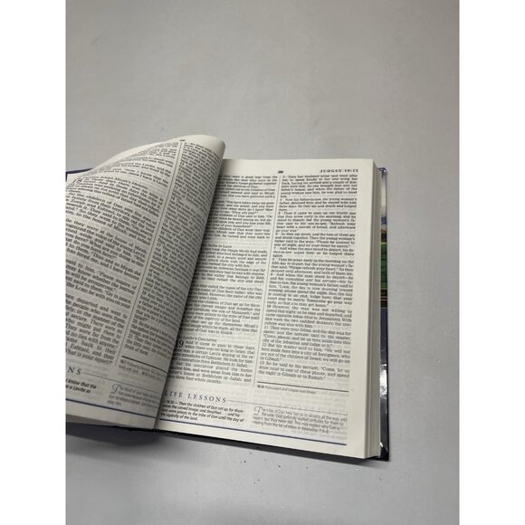 Charles F. Stanley Life Principles Bible LARGE PRINT NKJV - Picture 11 of 15